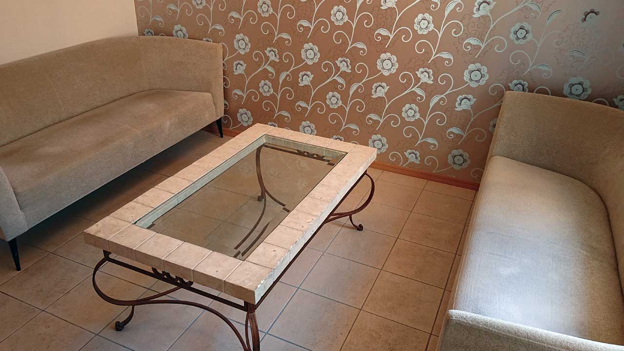 HIBISU泉大津待合室