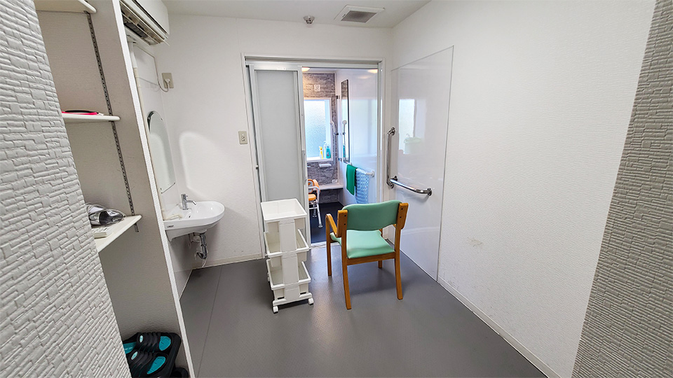 浴室（脱衣所）